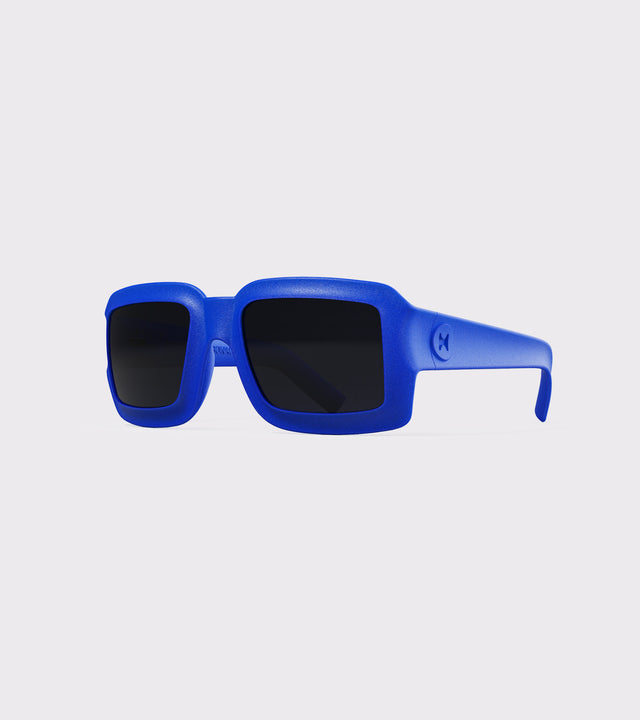 High-fashion blue Hip Pop square sunglasses with dark lenses, perfect for trendsetters