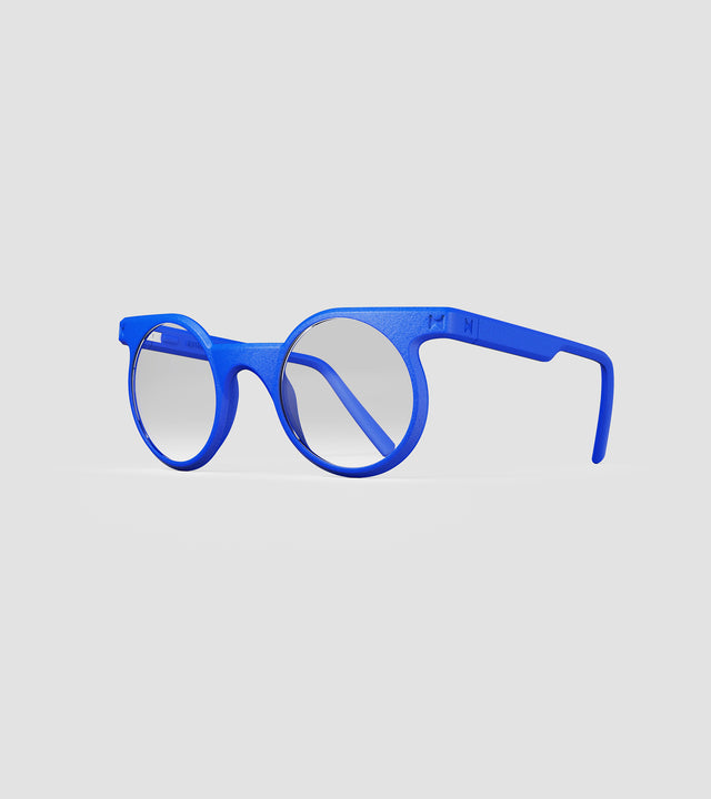 Bold Loto frames reinventing the classic round style”